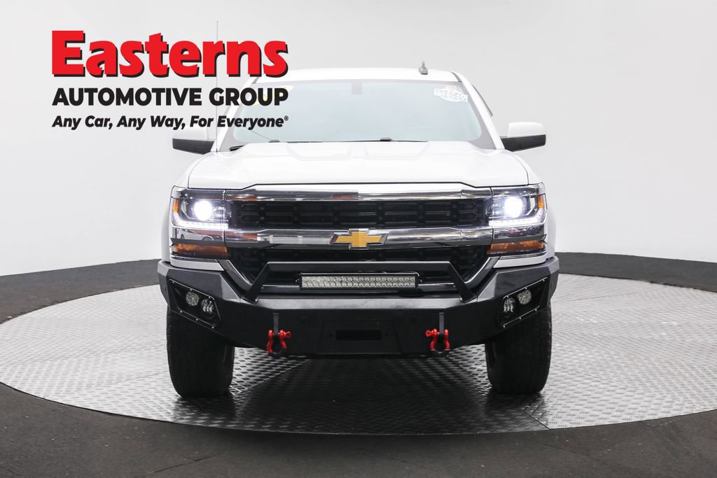 Used 2017 Chevrolet Silverado 1500 LT image 2