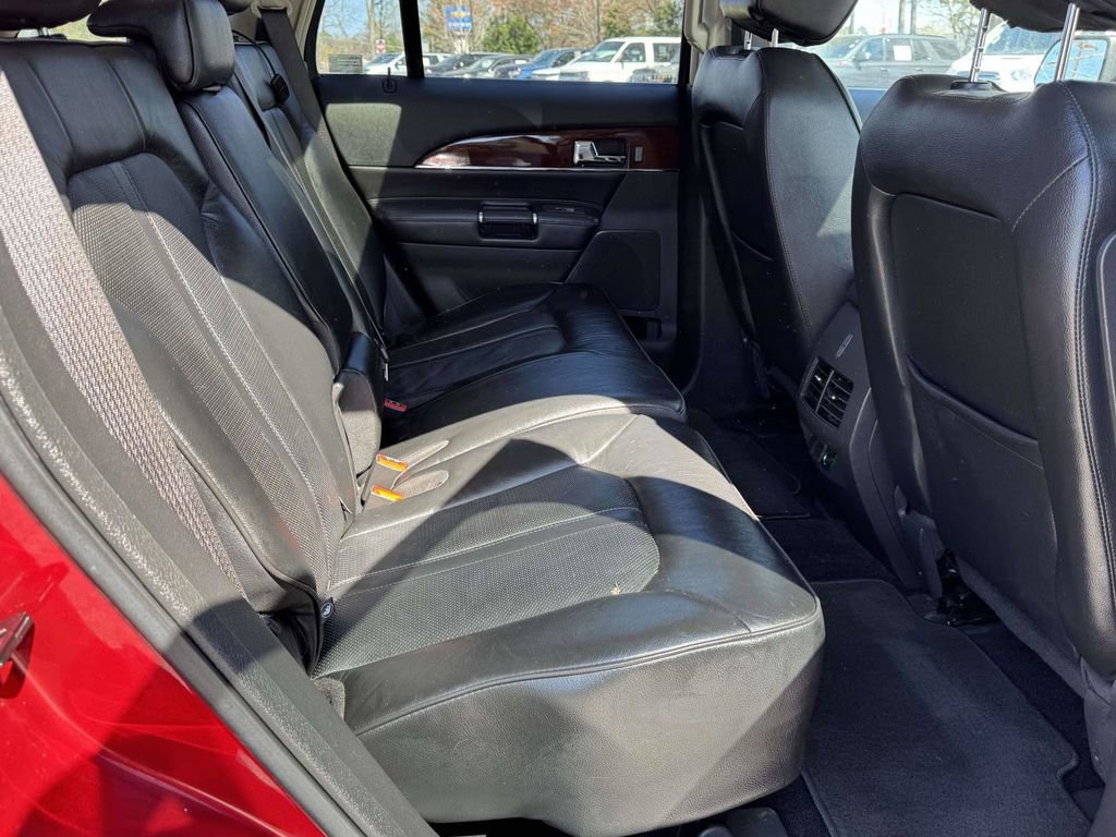 Used 2013 Lincoln MKX AWD image 15