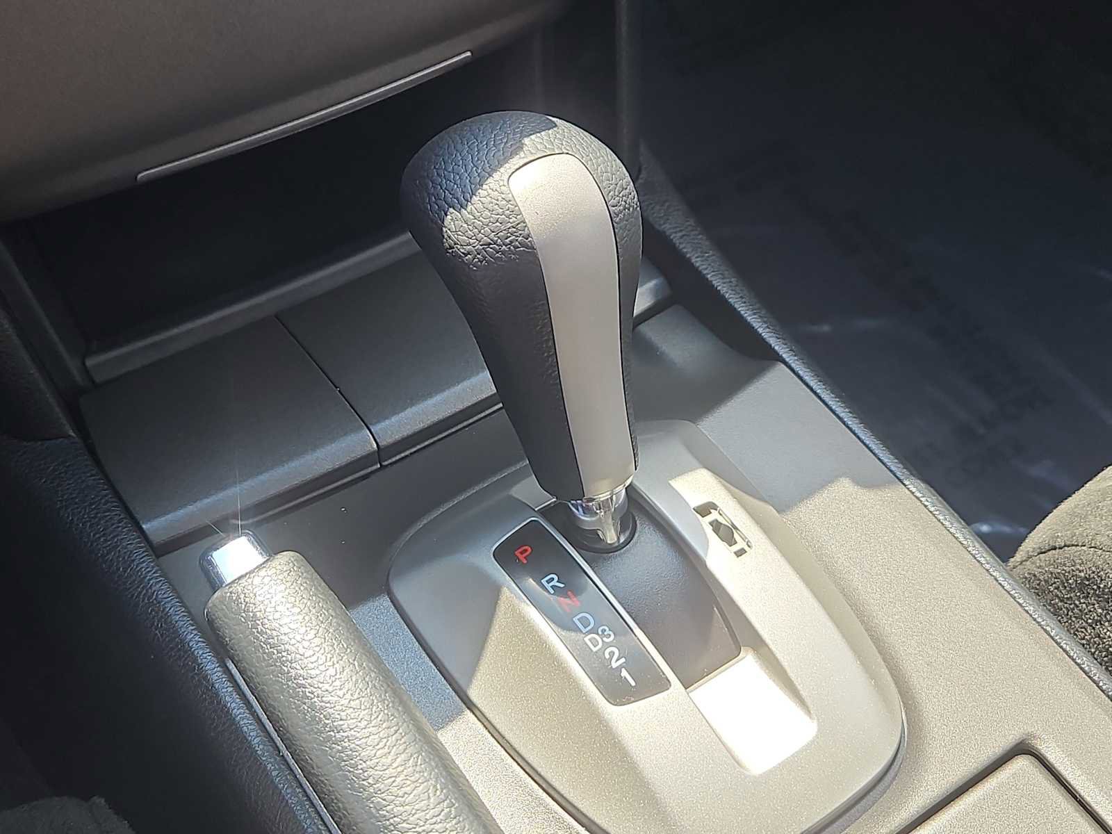 Used 2011 Honda Accord EX image 21