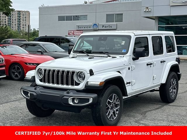 Used 2025 Jeep Wrangler Unlimited Sahara AWD/4WD image 6