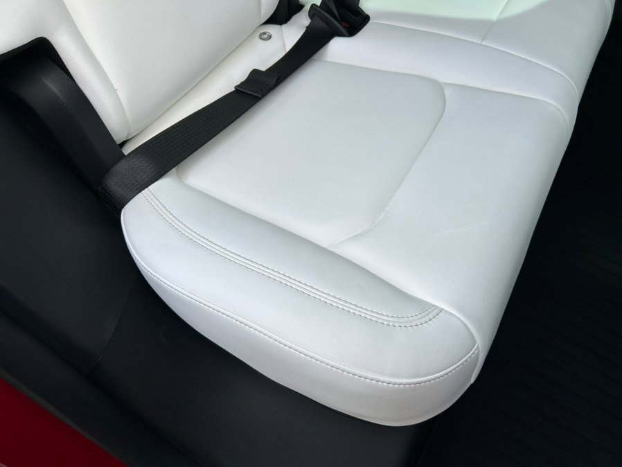 Used 2022 Tesla Model Y Performance image 44