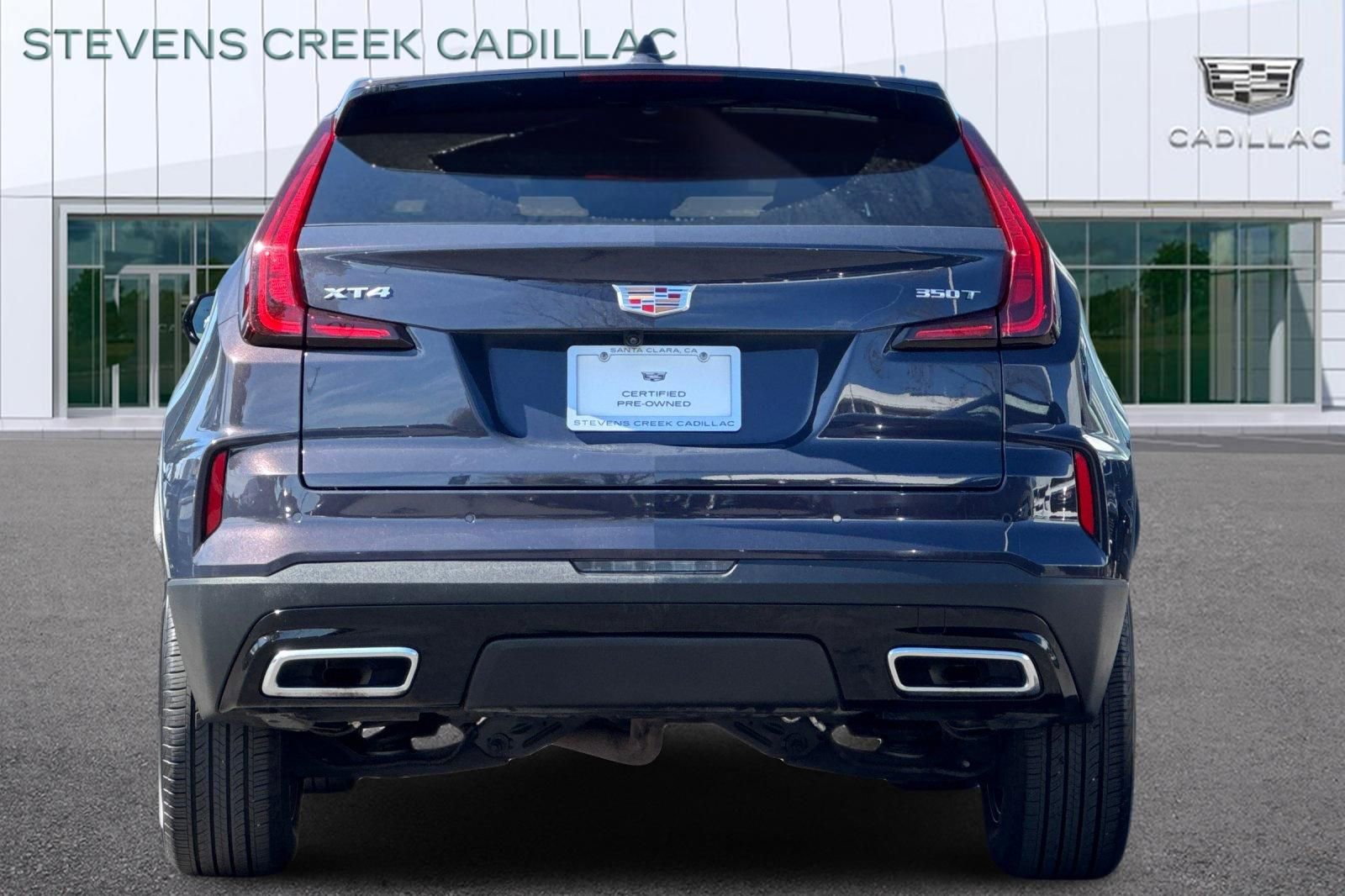 Used 2025 Cadillac XT4 Premium Luxury image 4
