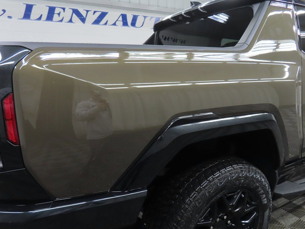 Used 2025 GMC Hummer EV 2X AWD/4WD image 37