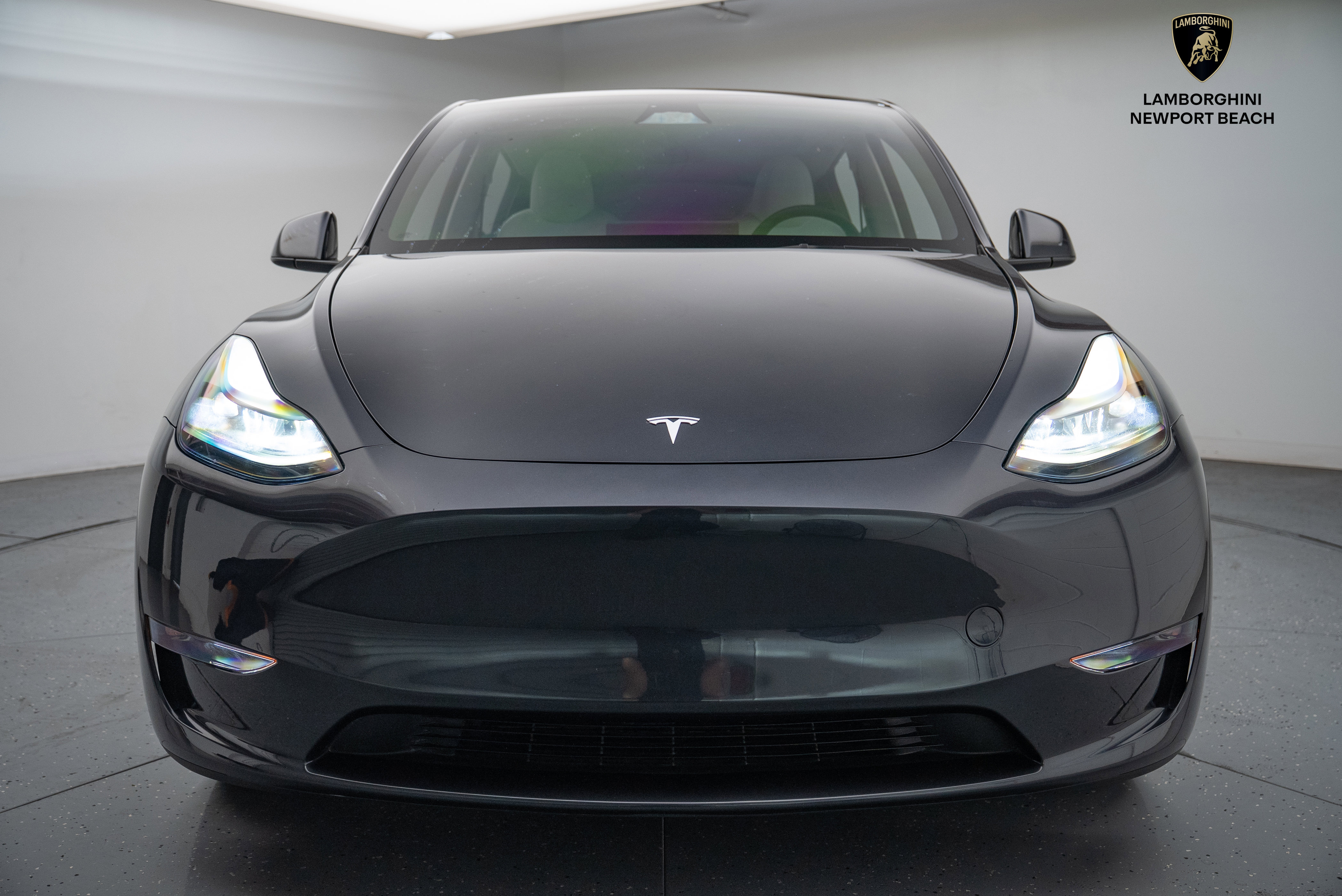 Used 2024 Tesla Model Y Performance image 8