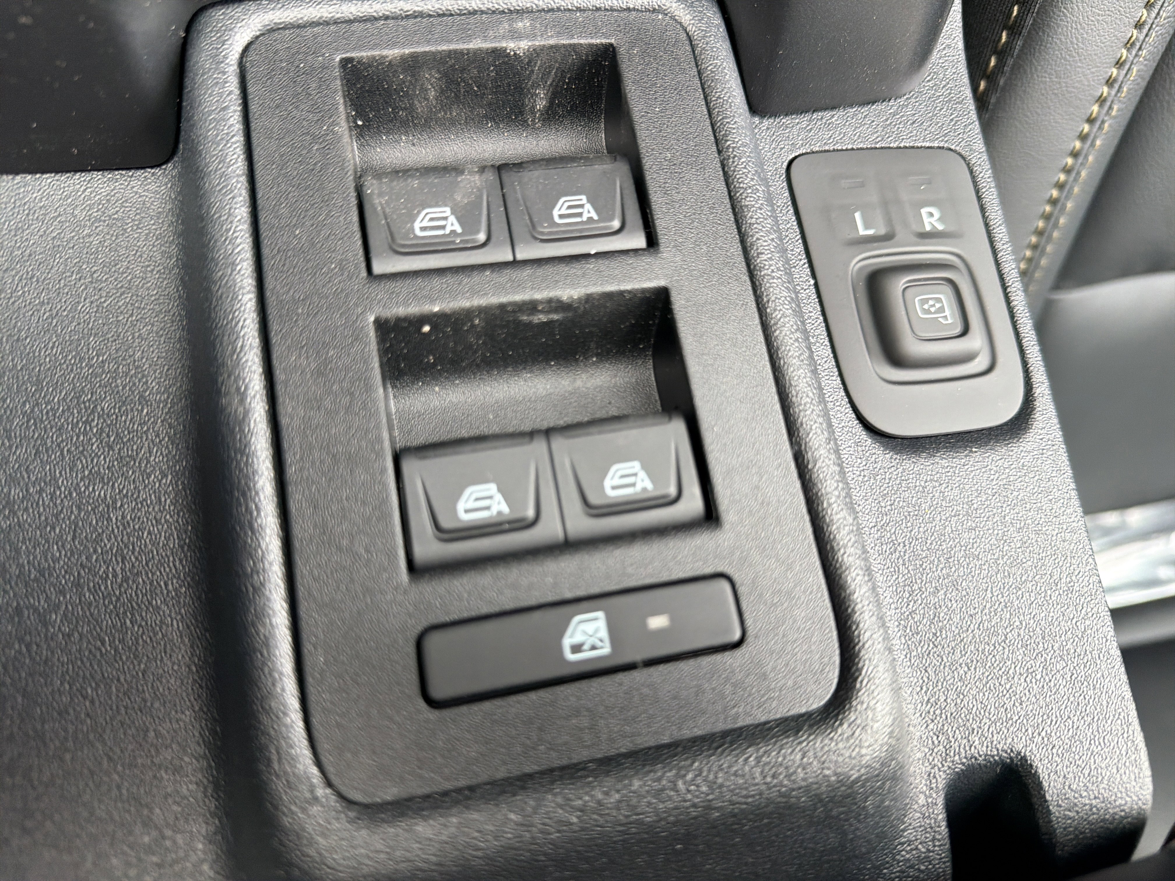 New 2025 Ford Bronco Badlands image 31