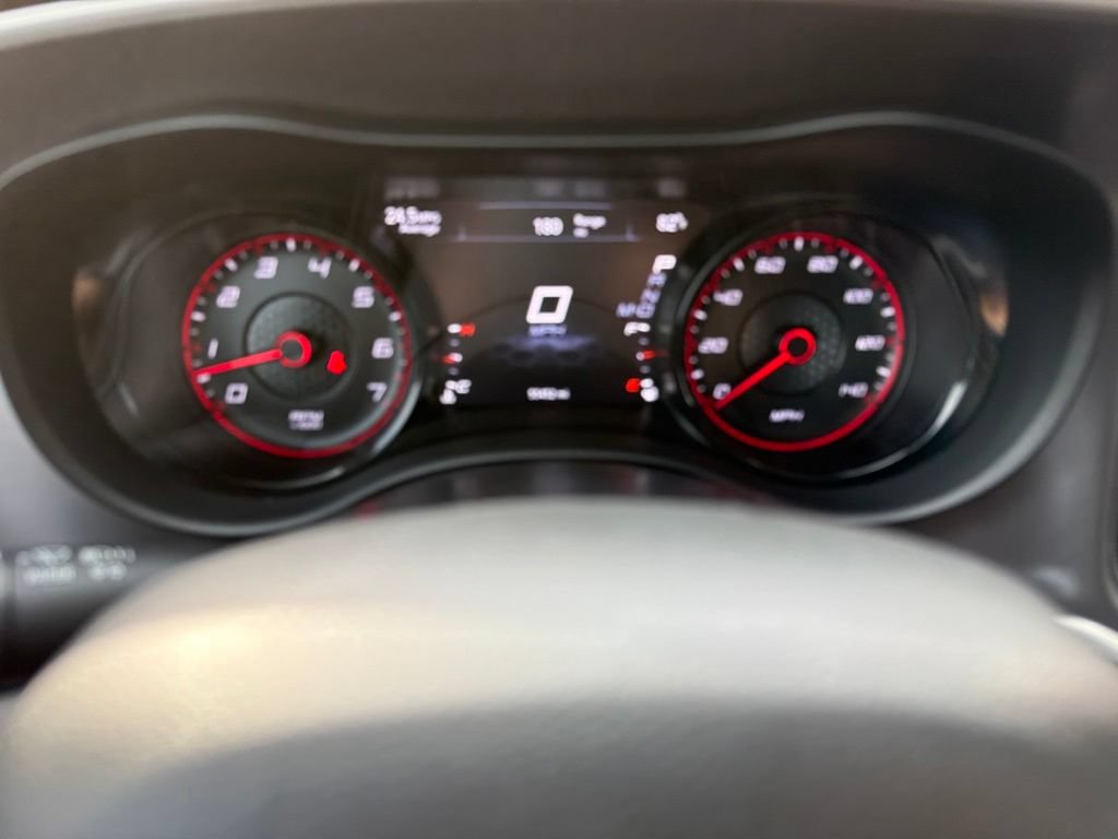 Used 2022 Dodge Charger SXT w/ Blacktop Package RWD image 29