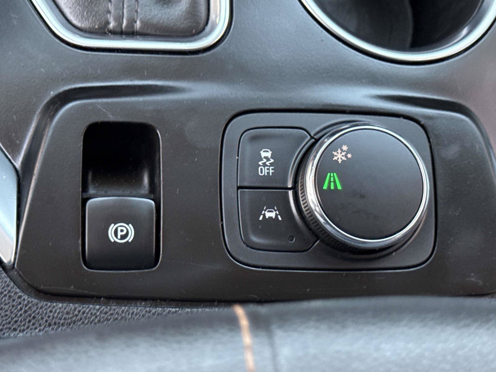Used 2020 Chevrolet Traverse RS w/ LPO, Floor Liner Package FWD image 29
