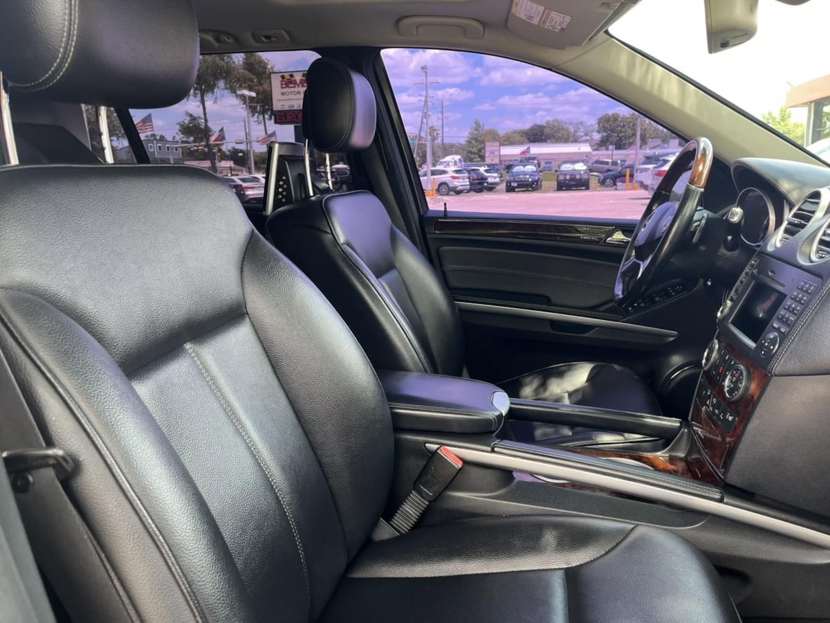 Used 2012 Mercedes-Benz GL 320 BlueTEC 4MATIC image 32