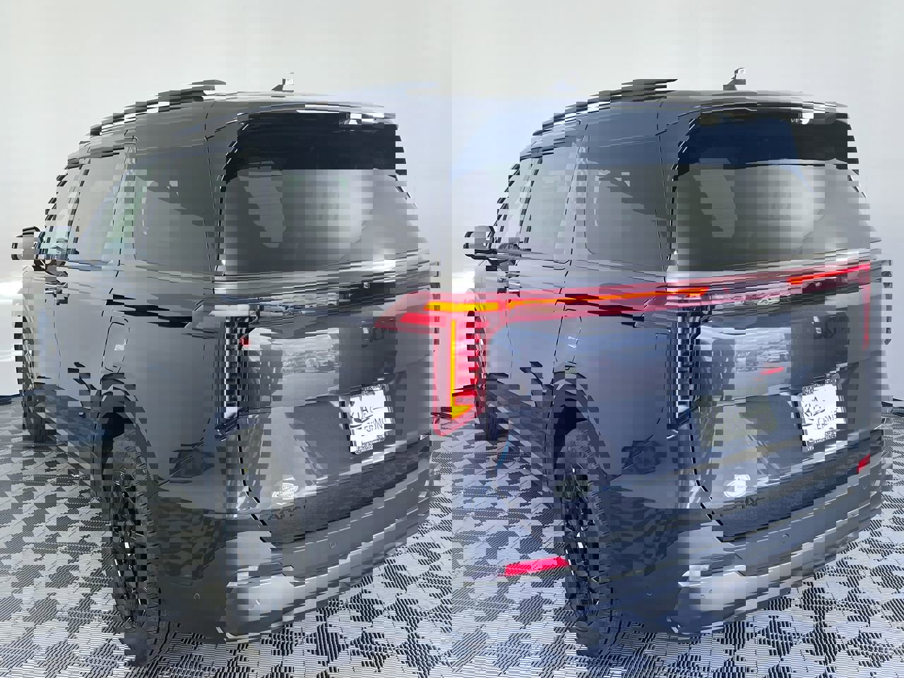 Certified 2025 Kia Carnival SX Prestige FWD image 7