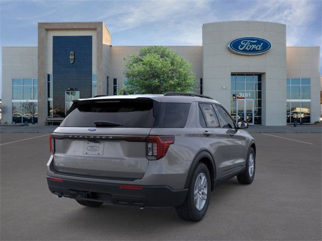 New 2026 Ford Explorer Active image 8