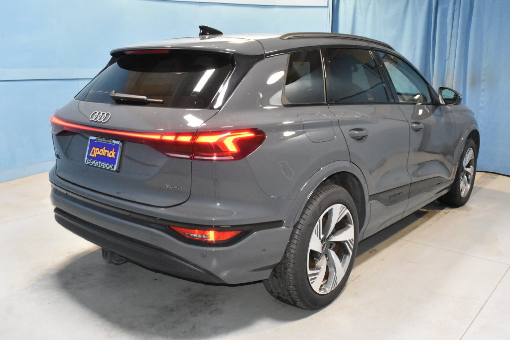 Used 2025 Audi Q6 e-tron Premium Plus AWD/4WD image 24
