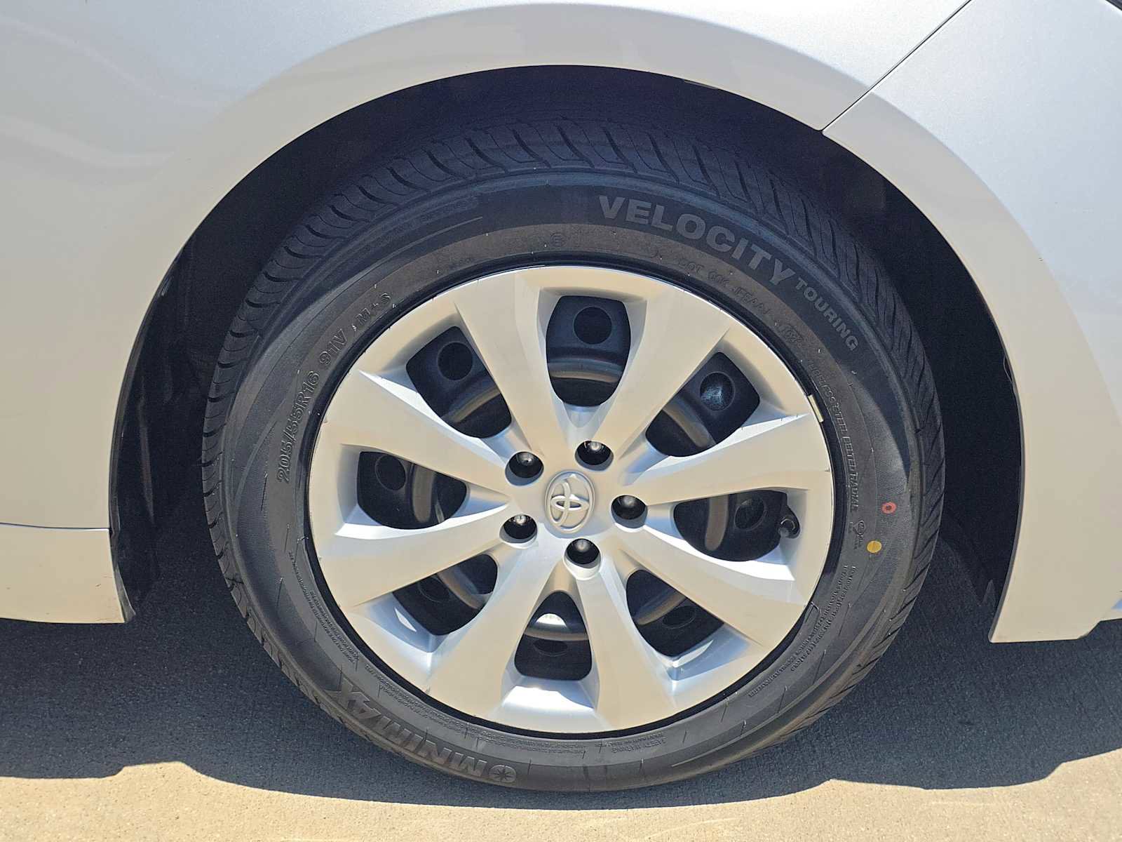 Certified 2022 Toyota Corolla LE FWD image 9