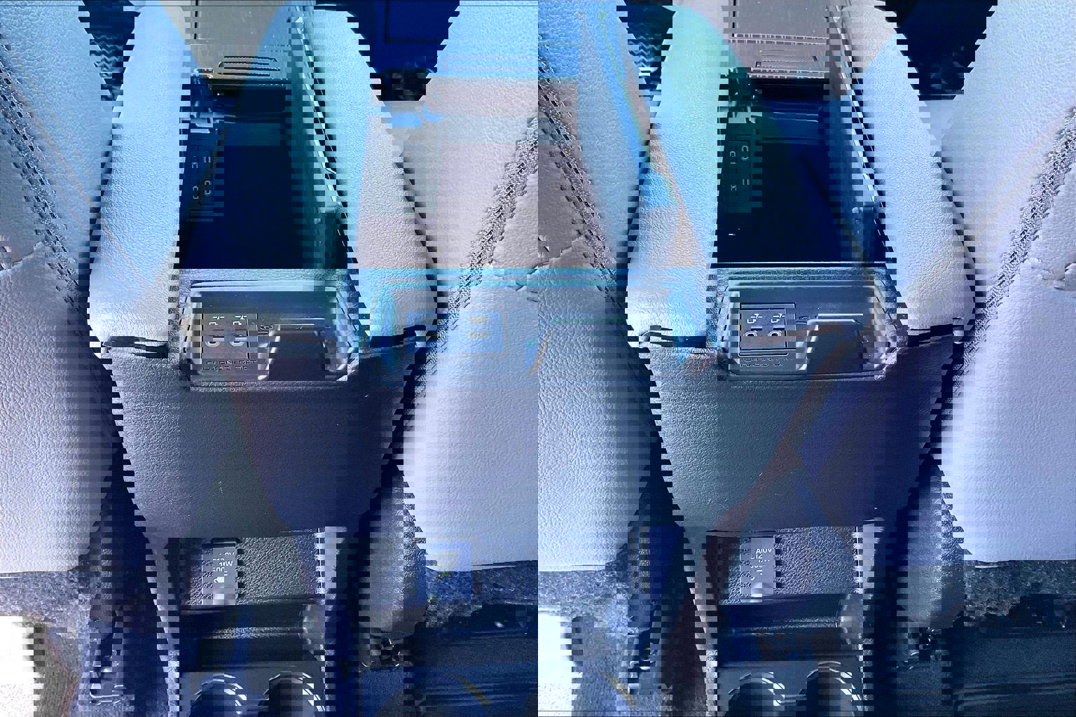 Used 2025 Toyota Sienna XLE w/ XLE Plus Package image 33