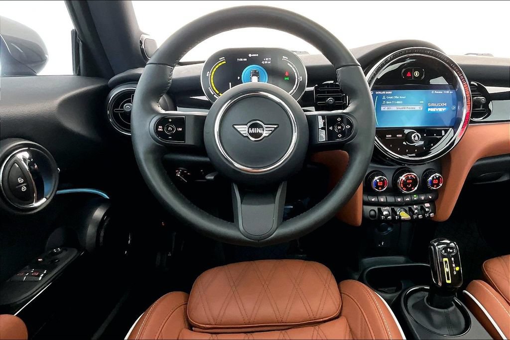 Used 2024 MINI Cooper SE w/ Signature Upholstery Package FWD image 6
