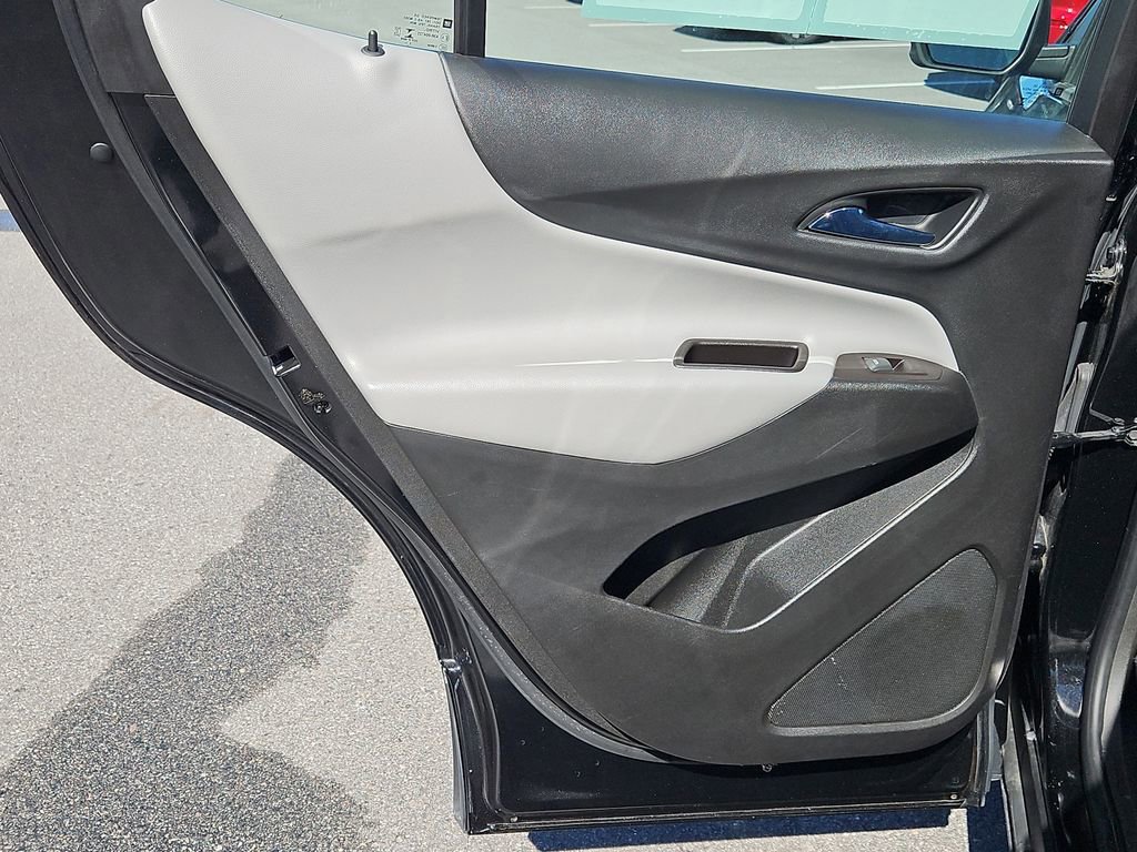 Used 2022 Chevrolet Equinox LS image 13