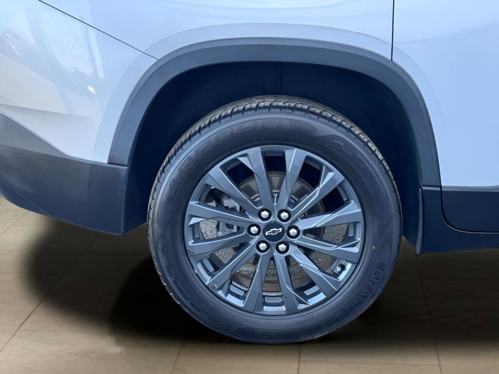 Used 2022 Chevrolet Traverse RS image 44