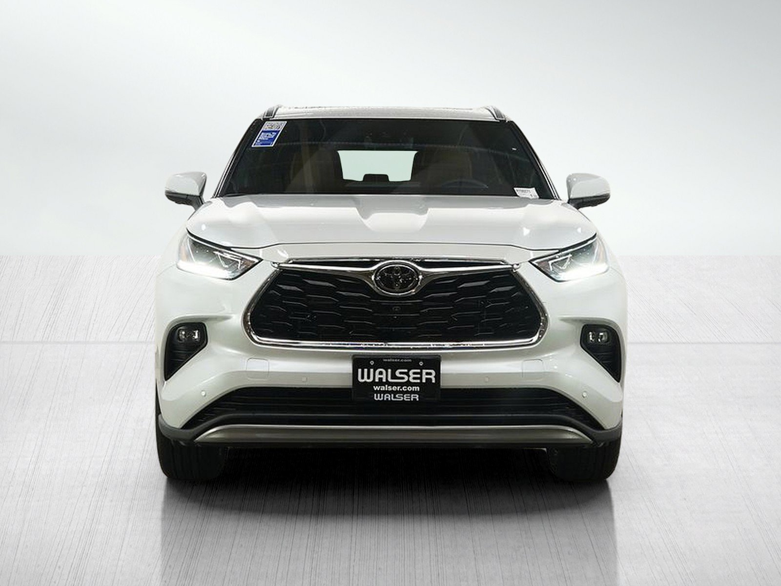 Certified 2026 Toyota Highlander Platinum AWD/4WD image 8