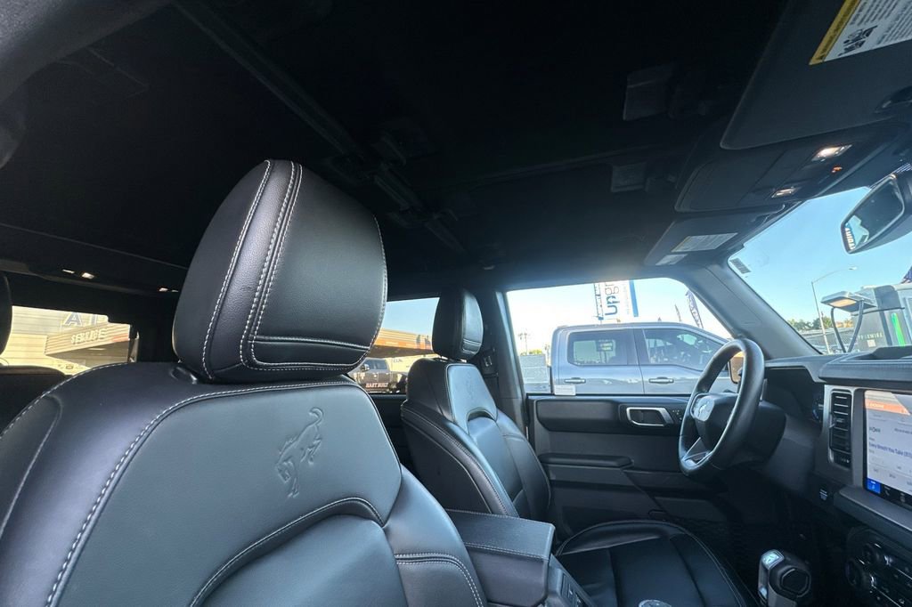 Used 2025 Ford Bronco Outer Banks image 18