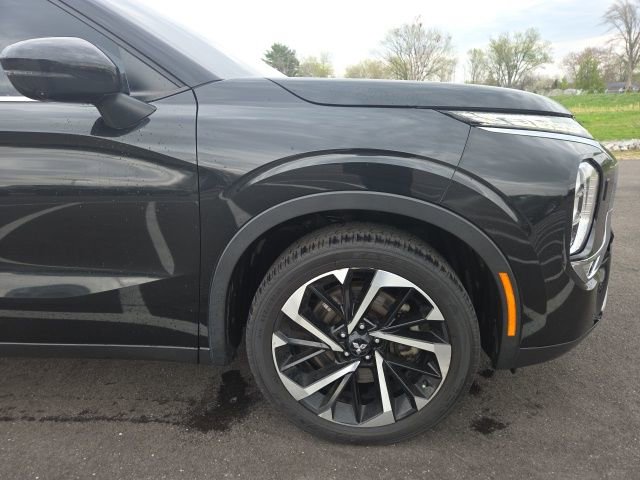 Used 2022 Mitsubishi Outlander SE AWD/4WD image 4