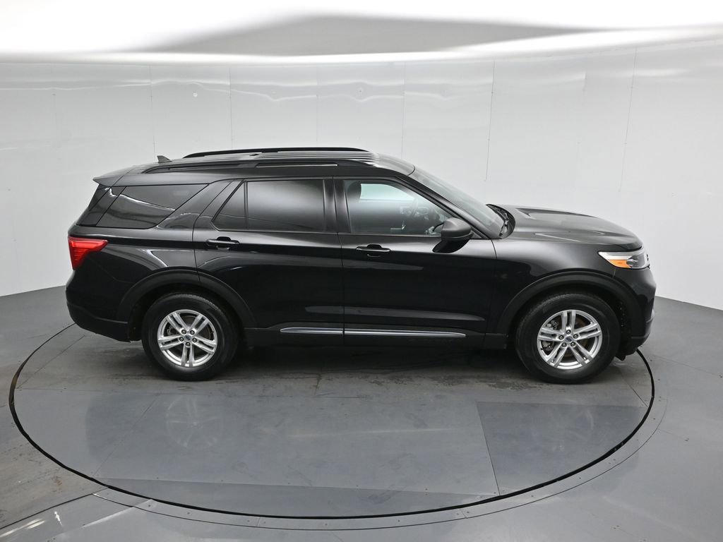 Certified 2022 Ford Explorer XLT image 40