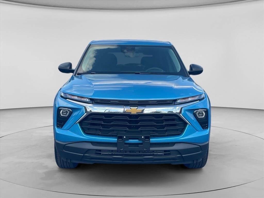 New 2026 Chevrolet TrailBlazer LS w/ LS Convenience Package AWD/4WD image 2
