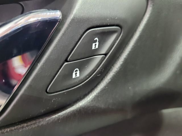 Used 2018 GMC Acadia SLE image 40