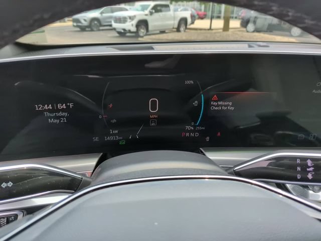Used 2024 Cadillac Lyriq Luxury AWD/4WD image 21