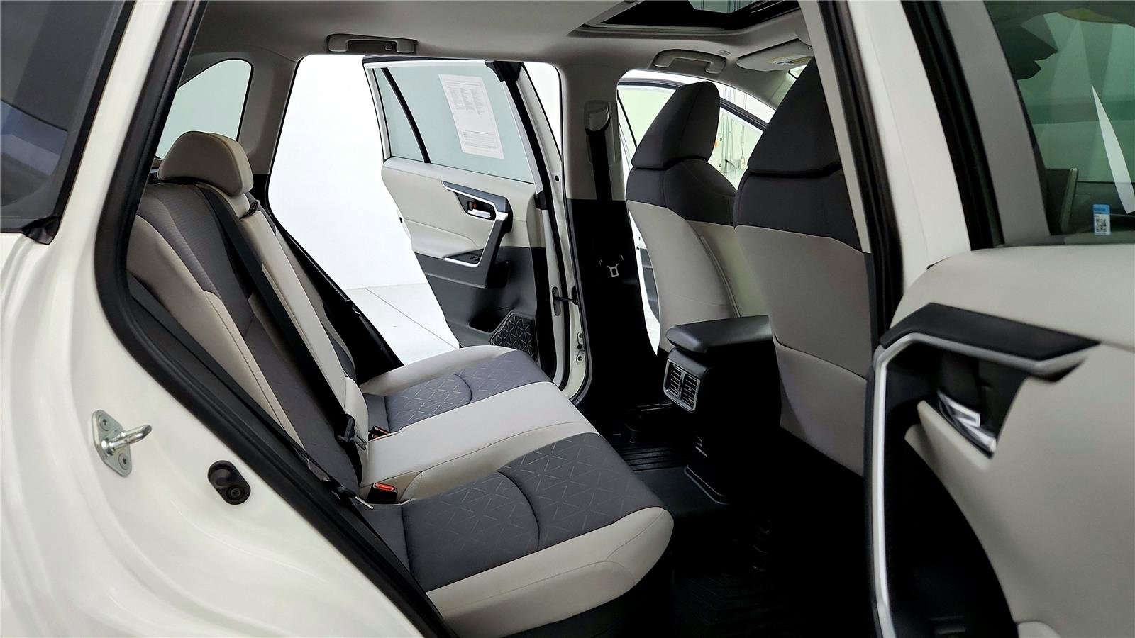 Certified 2023 Toyota RAV4 XLE w/ Convenience Package image 18