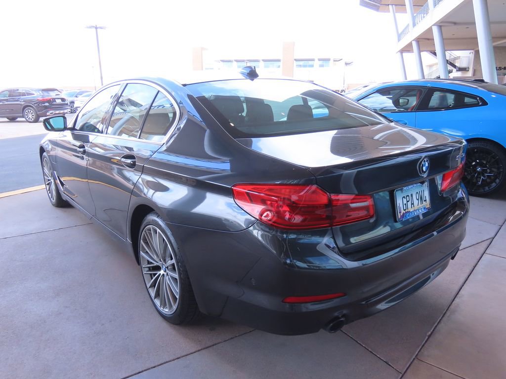 Used 2020 BMW 530e w/ Convenience Package RWD image 3