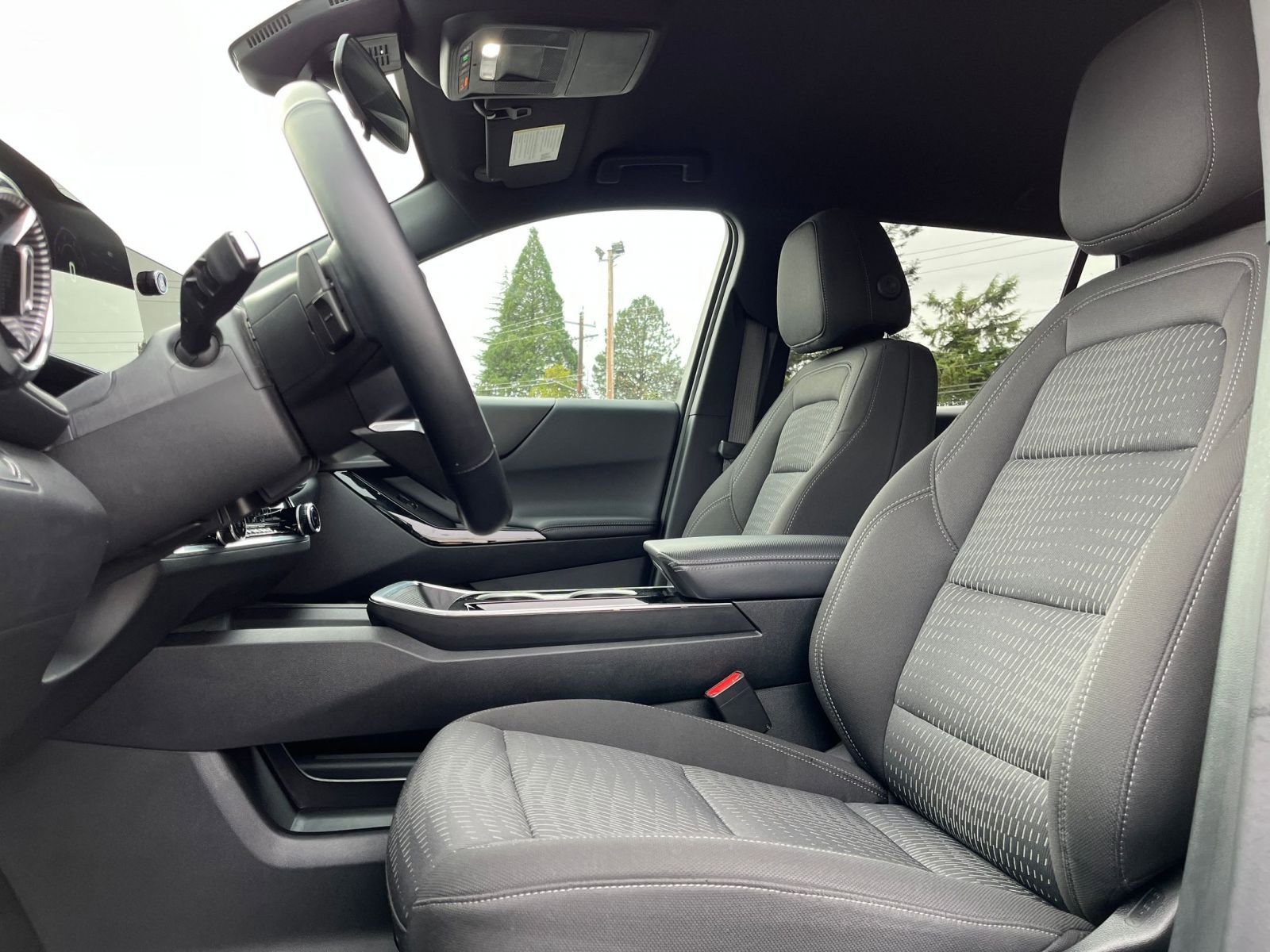 Used 2025 Chevrolet Equinox LT image 27