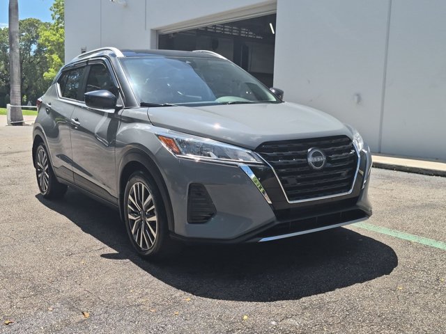 Certified 2023 Nissan Kicks SV FWD image 3