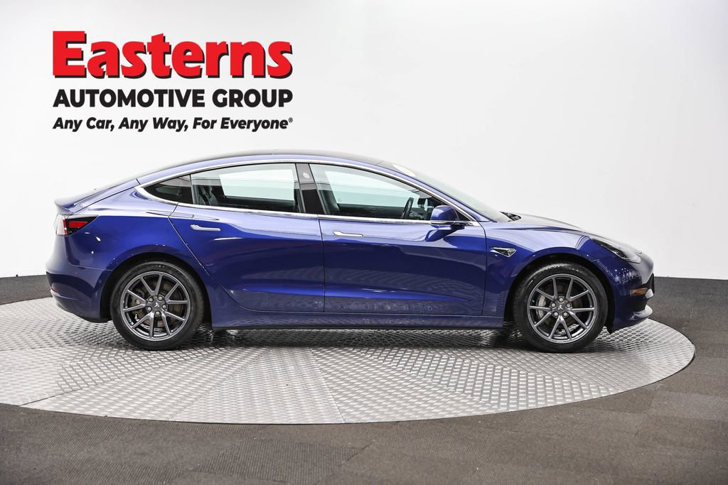 Used 2018 Tesla Model 3 Mid Range image 4