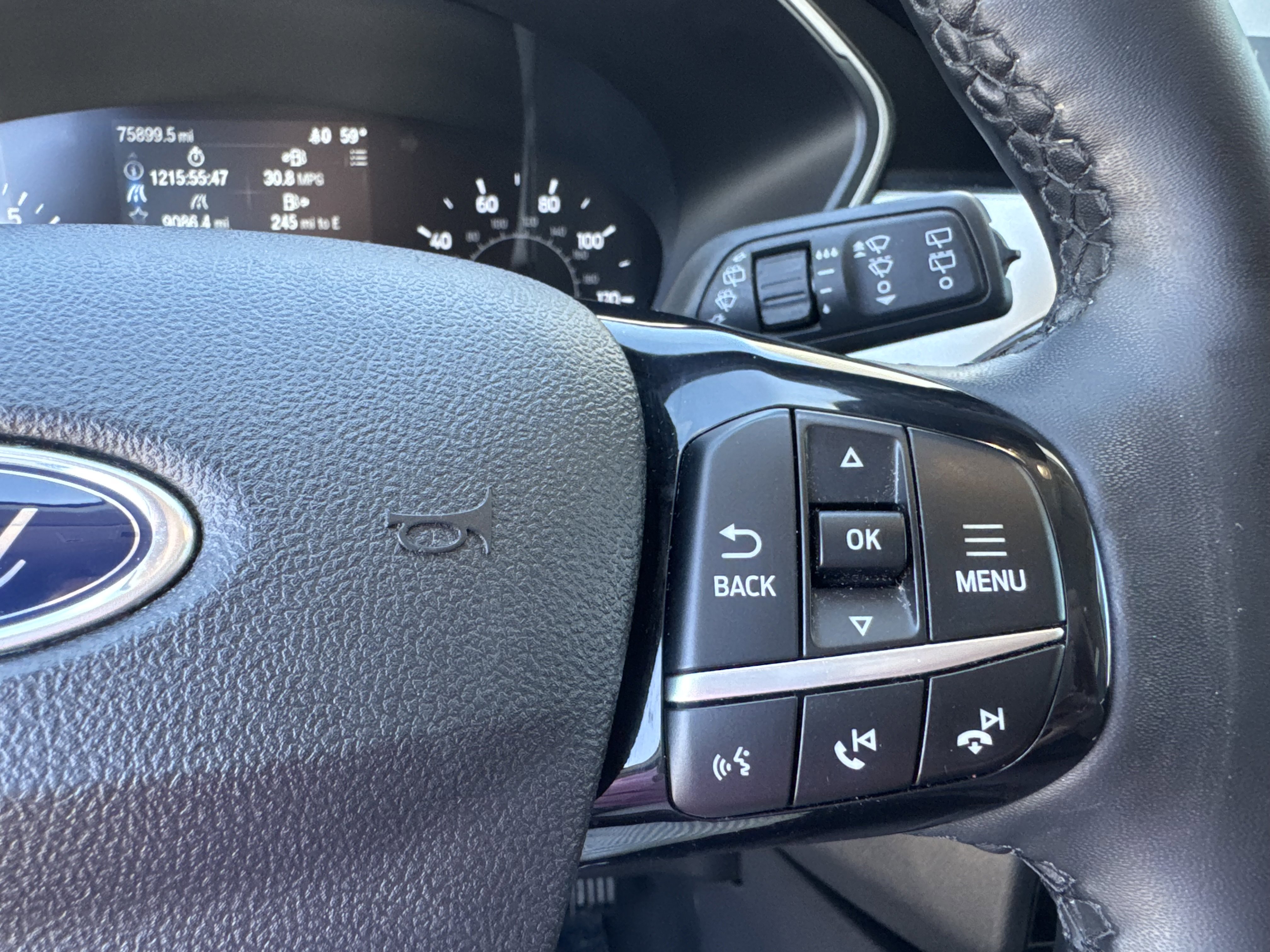 Used 2021 Ford Escape SE w/ Convenience Package FWD image 12