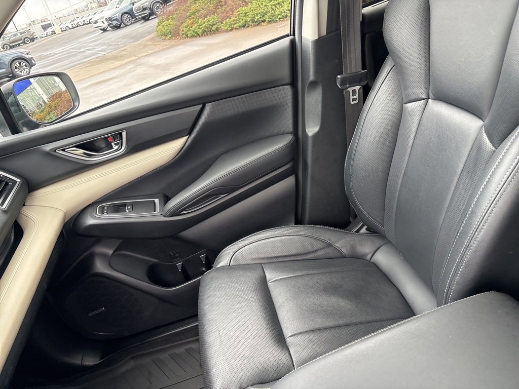 Used 2022 Subaru Ascent Limited w/ Technology Package image 38