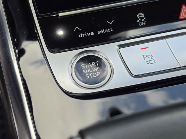 Used 2021 Audi Q7 3.0T Prestige w/ Prestige Package AWD/4WD image 38