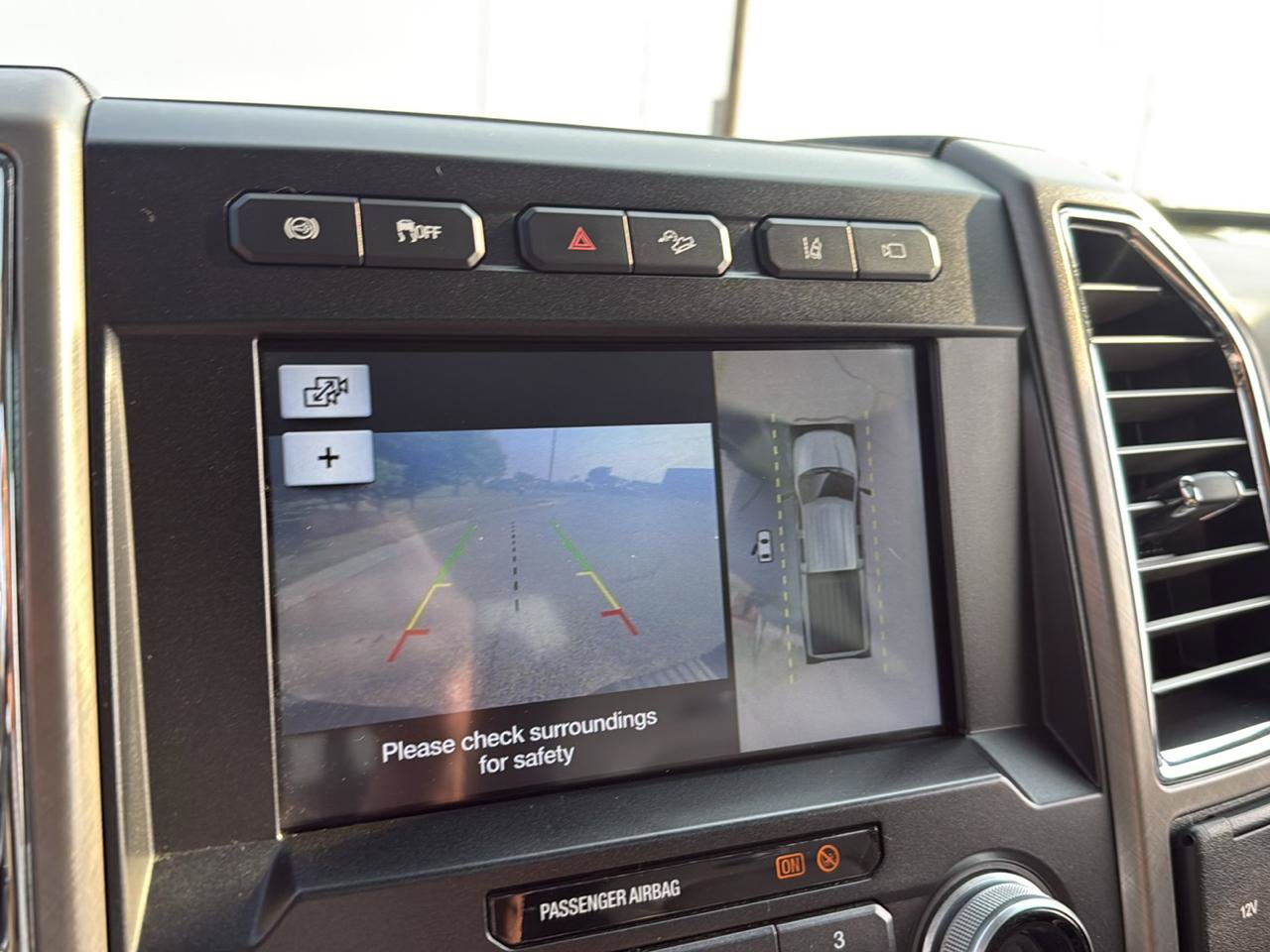Used 2018 Ford F350 Limited w/ FX4 4x4 Off Road Package image 27