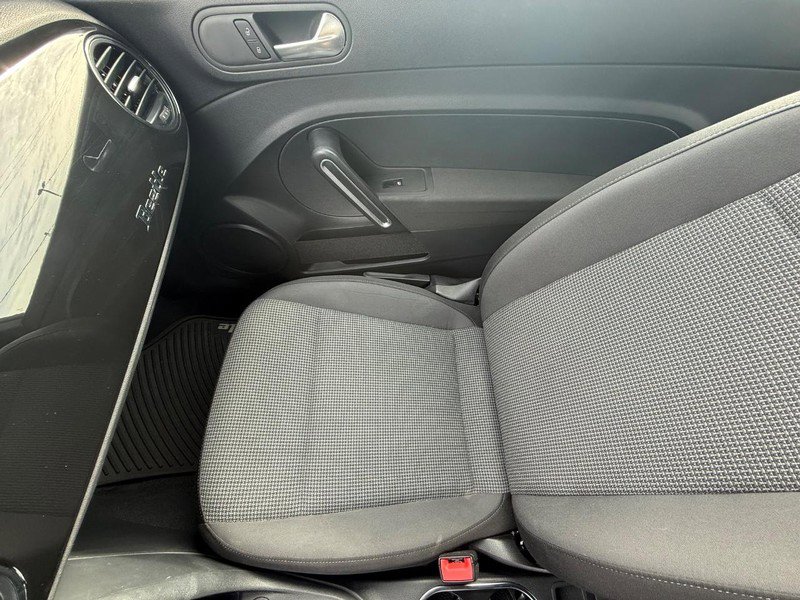 Used 2017 Volkswagen Beetle 1.8T FWD image 23