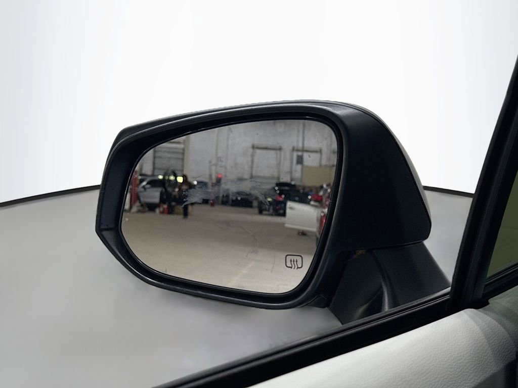 Used 2022 Toyota Corolla Cross L image 40