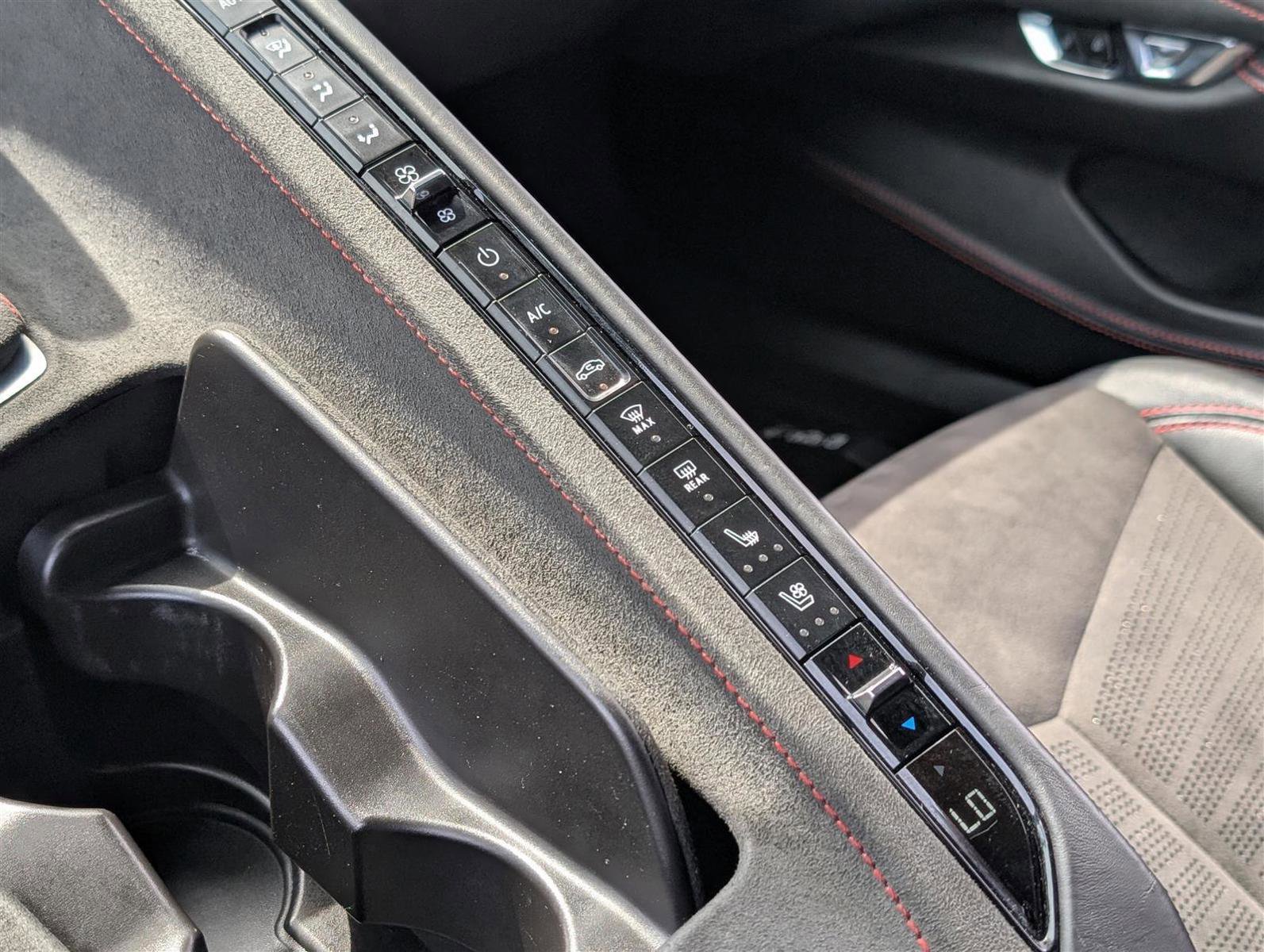 Used 2020 Chevrolet Corvette 3LT w/ 3LT Preferred Equipment Group image 26