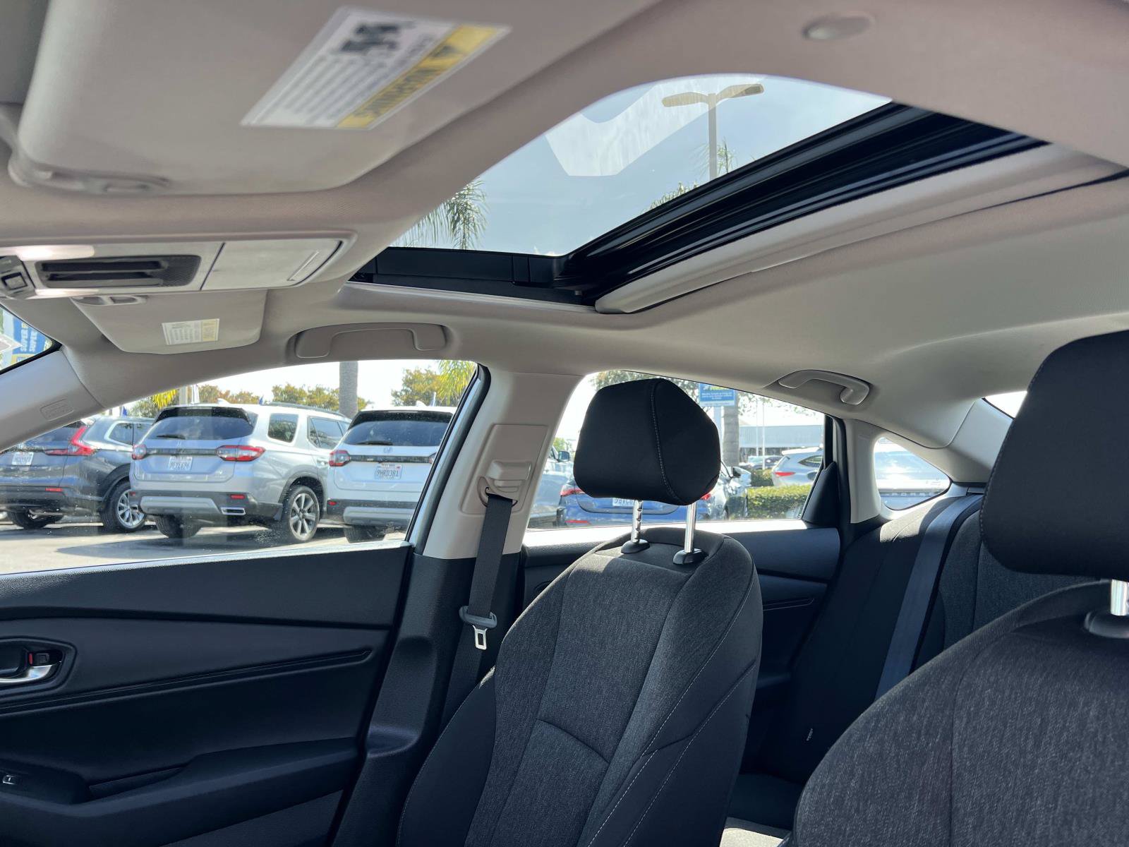 Certified 2025 Honda Accord SE image 18