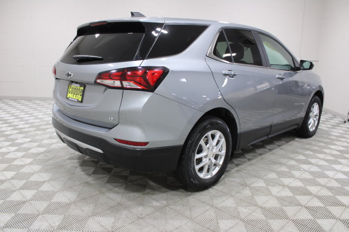 Used 2024 Chevrolet Equinox LT FWD image 11