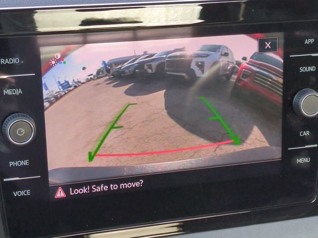 Used 2025 Volkswagen Jetta SE image 24