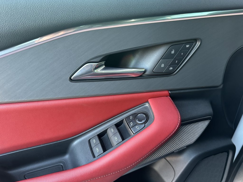 Used 2024 Acura ZDX Type S image 29