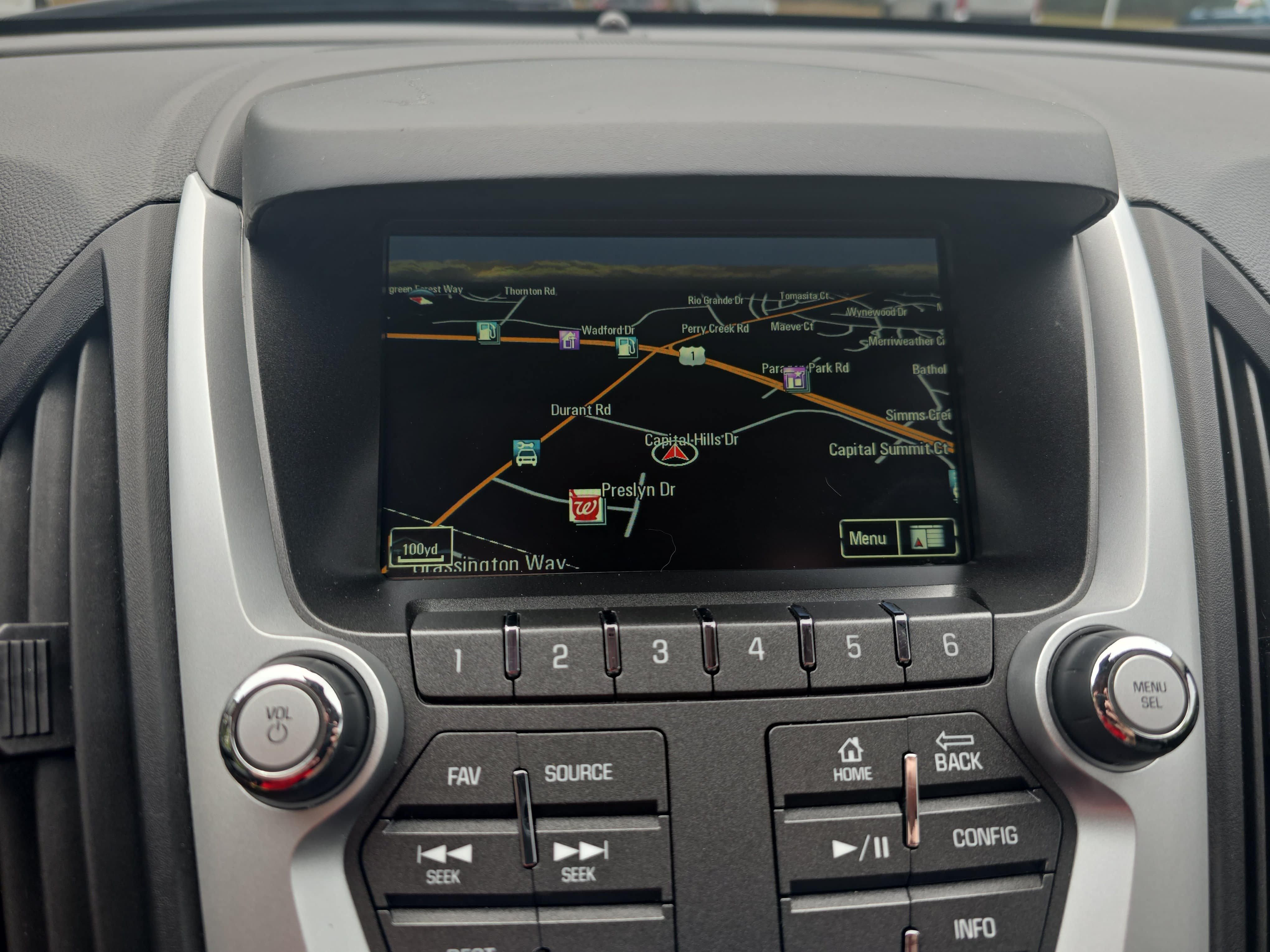 Used 2017 Chevrolet Equinox Premier w/ Enhanced Convenience Package FWD image 22