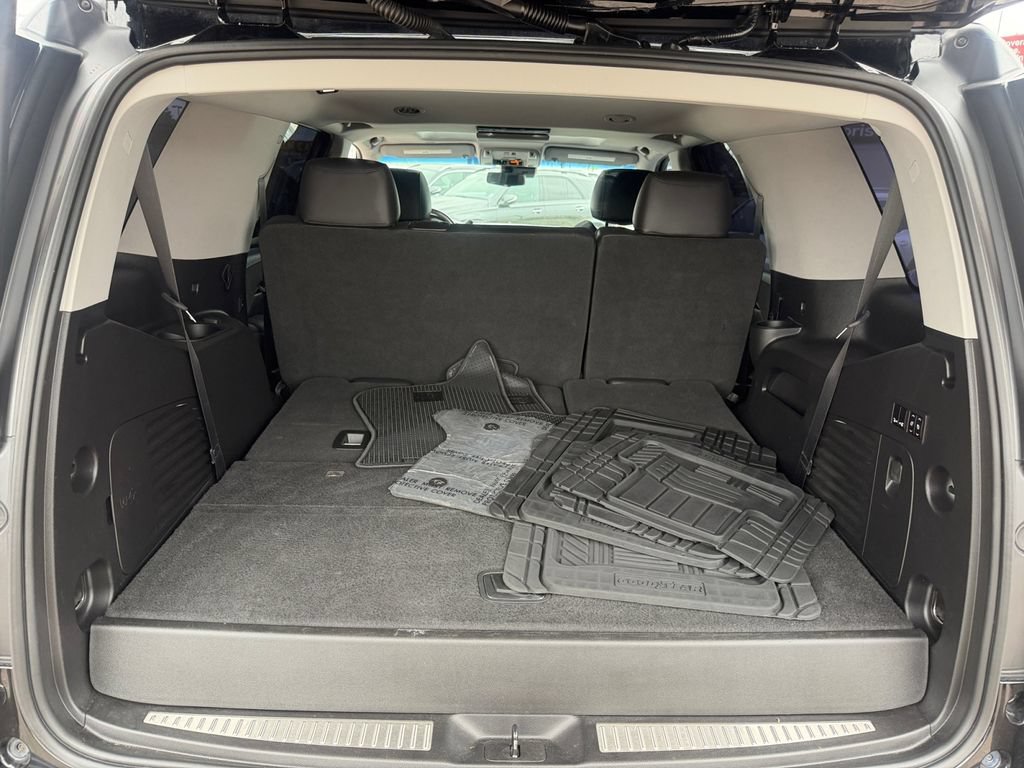 Used 2018 Cadillac Escalade Luxury RWD image 24