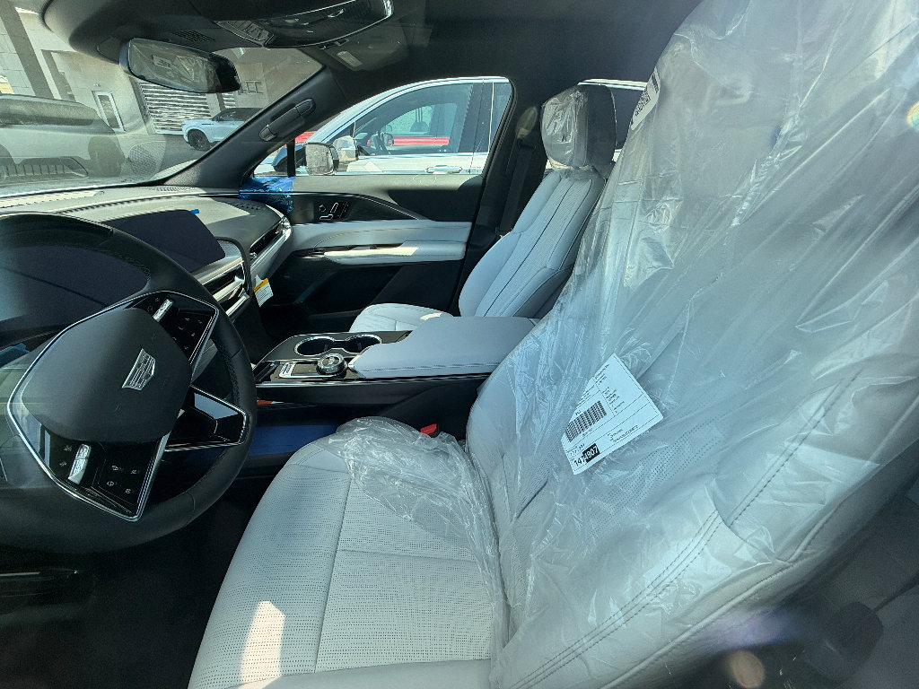 New 2026 Cadillac Lyriq Sport image 6