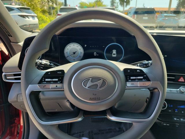 Certified 2024 Hyundai Elantra SEL FWD image 19