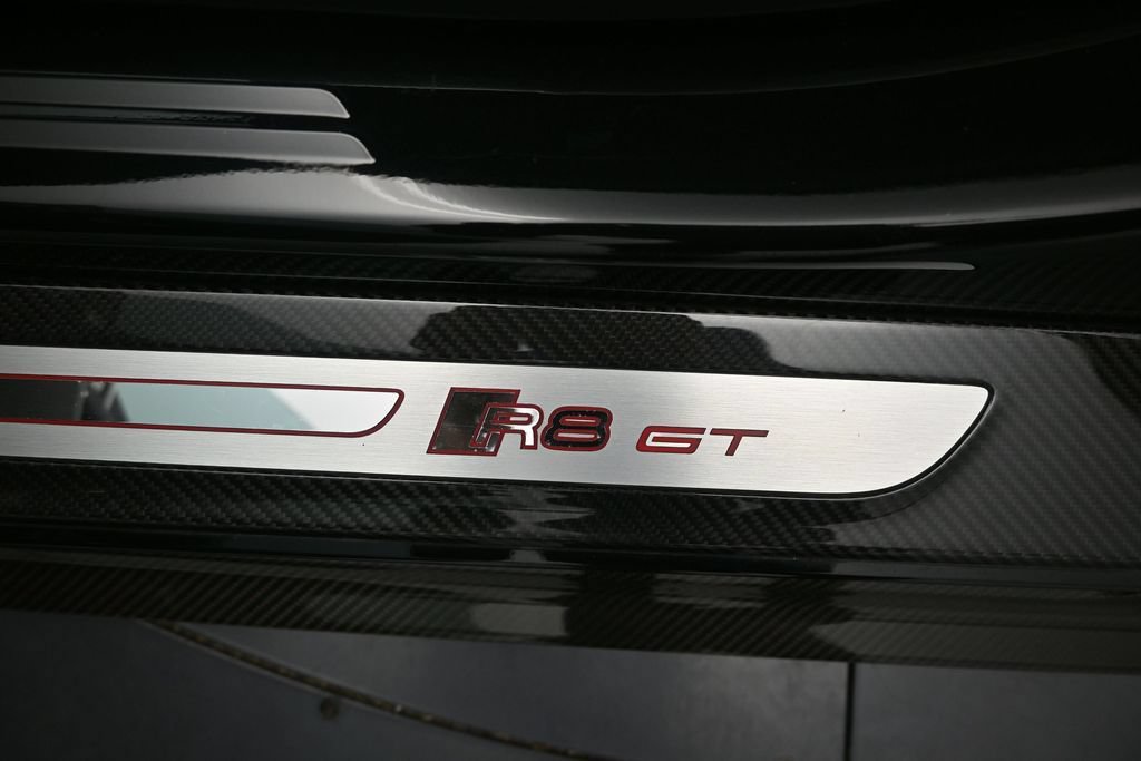 Used 2023 Audi R8 V10 GT RWD image 21