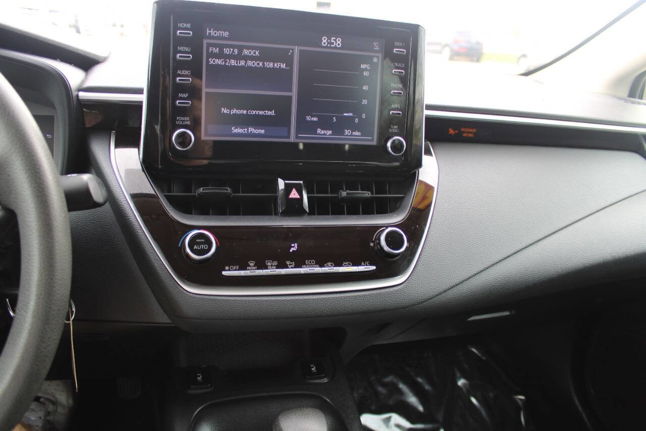 Used 2020 Toyota Corolla LE FWD image 13