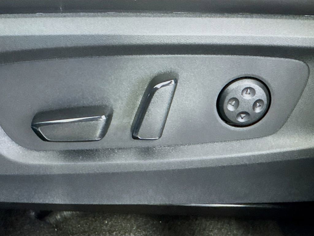 Certified 2025 INFINITI QX60 Luxe w/ Black Edition image 20